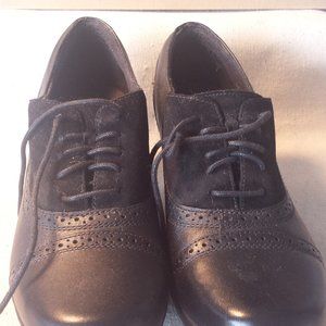 Clarks Black Leather Heeled Oxfords